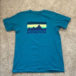 Teal Patagonia T-Shirt Men’s Size Medium